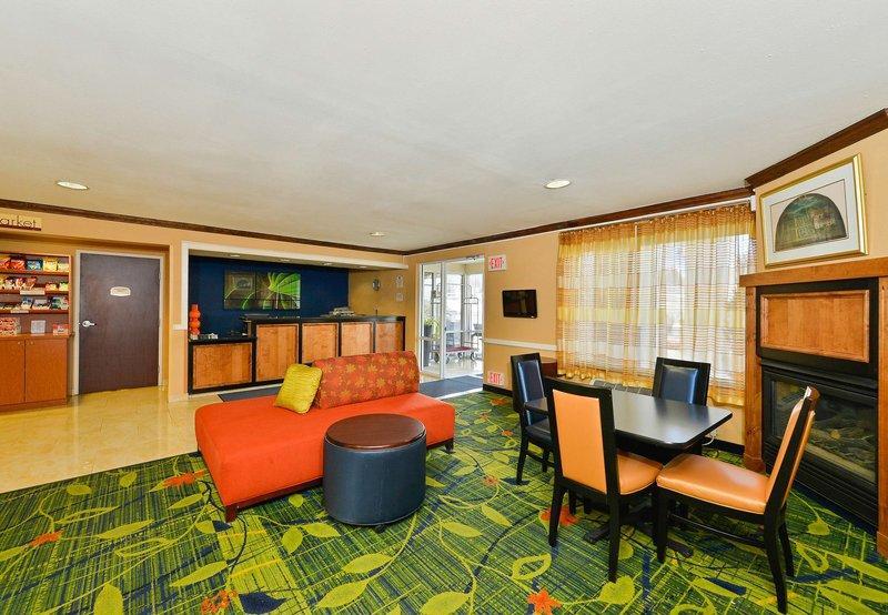 Fairfield Inn & Suites By Marriott Гелена Екстер'єр фото